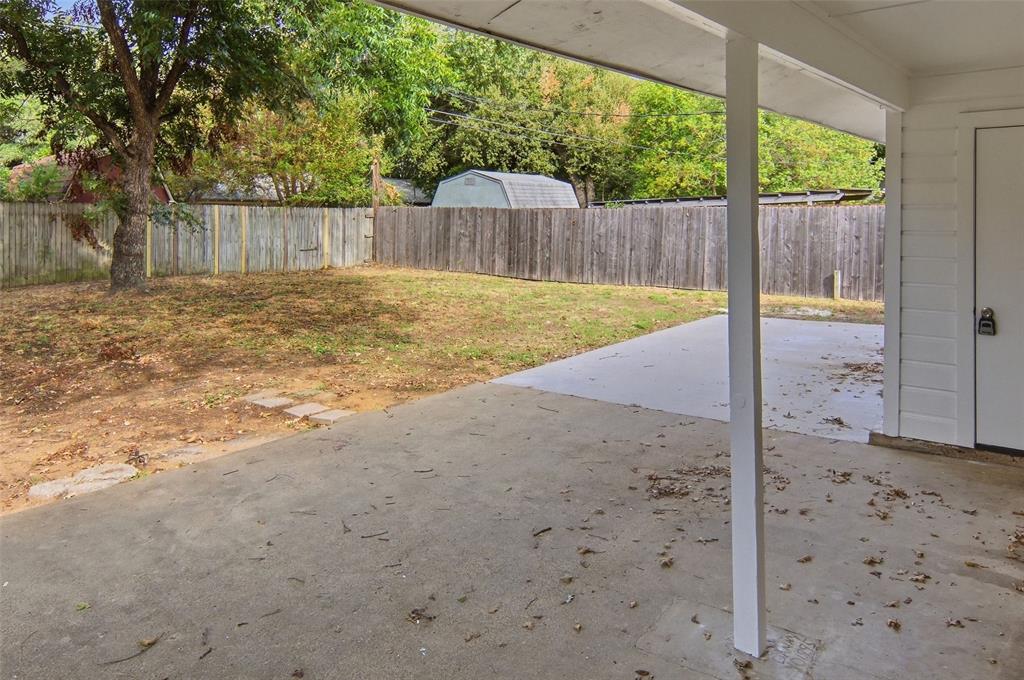 1704 Robin Road Pantego, TX 76013 - Photo 27 of 33 Gallery Image 27