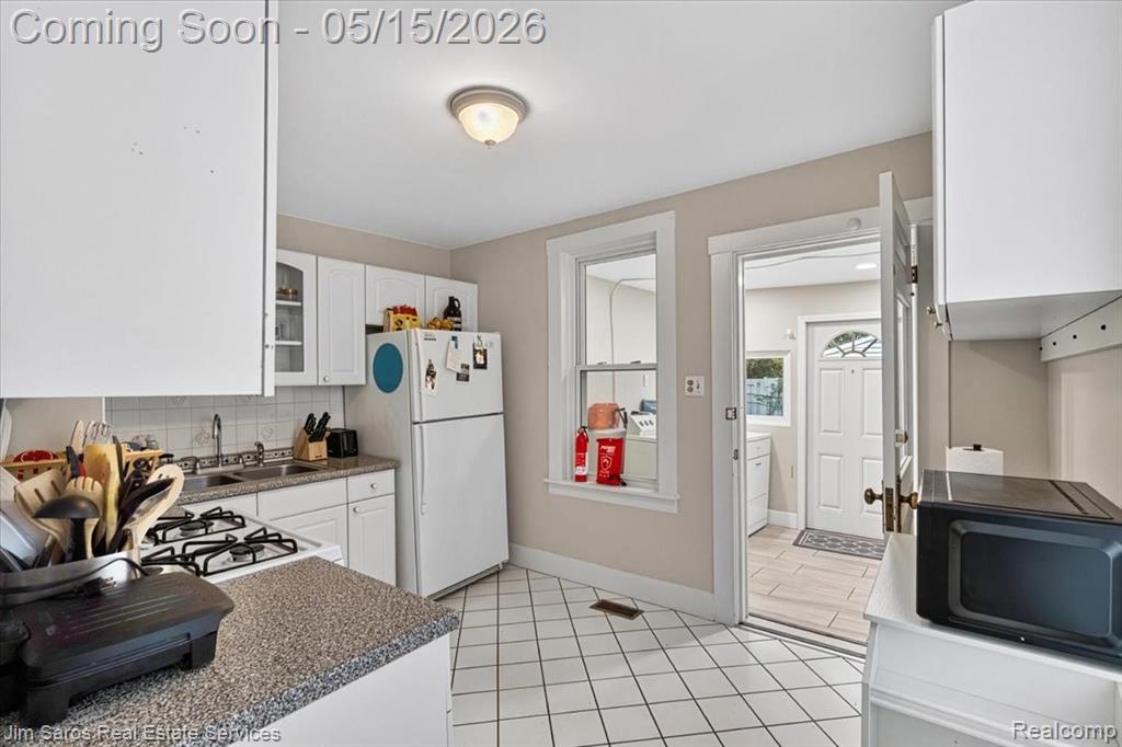 124 Muir Road Grosse Pointe, MI 48236 - Photo 11 of 21