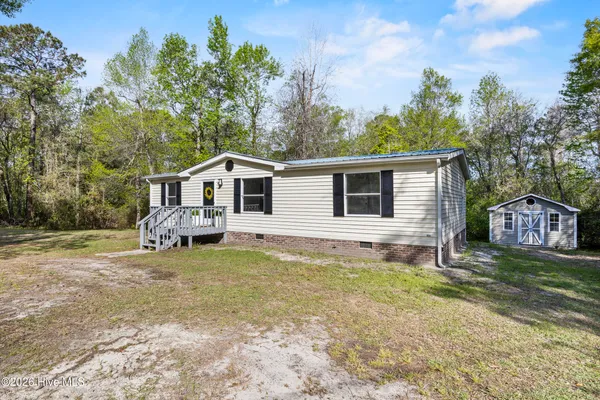 $262,000 | 410 Pond View Lane, Hampstead, NC 28443