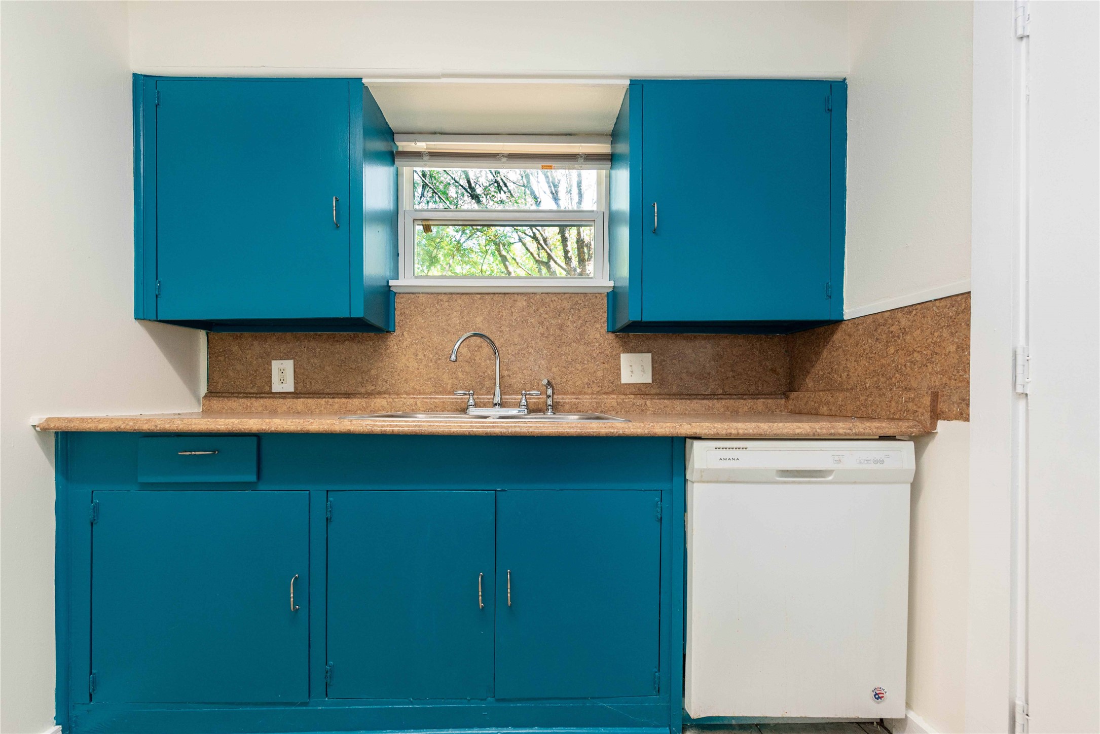 1013 East 10th Street Austin, TX 78702 - Photo 4 of 16