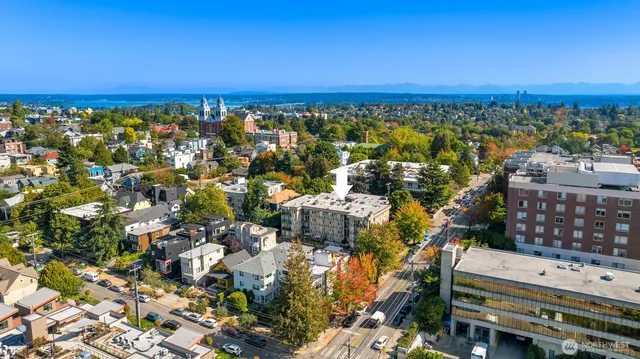 $545,000 | 701 17th Avenue, Unit 305, Seattle, WA 98122