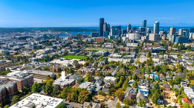 $545,000 | 701 17th Avenue, Unit 305, Seattle, WA 98122