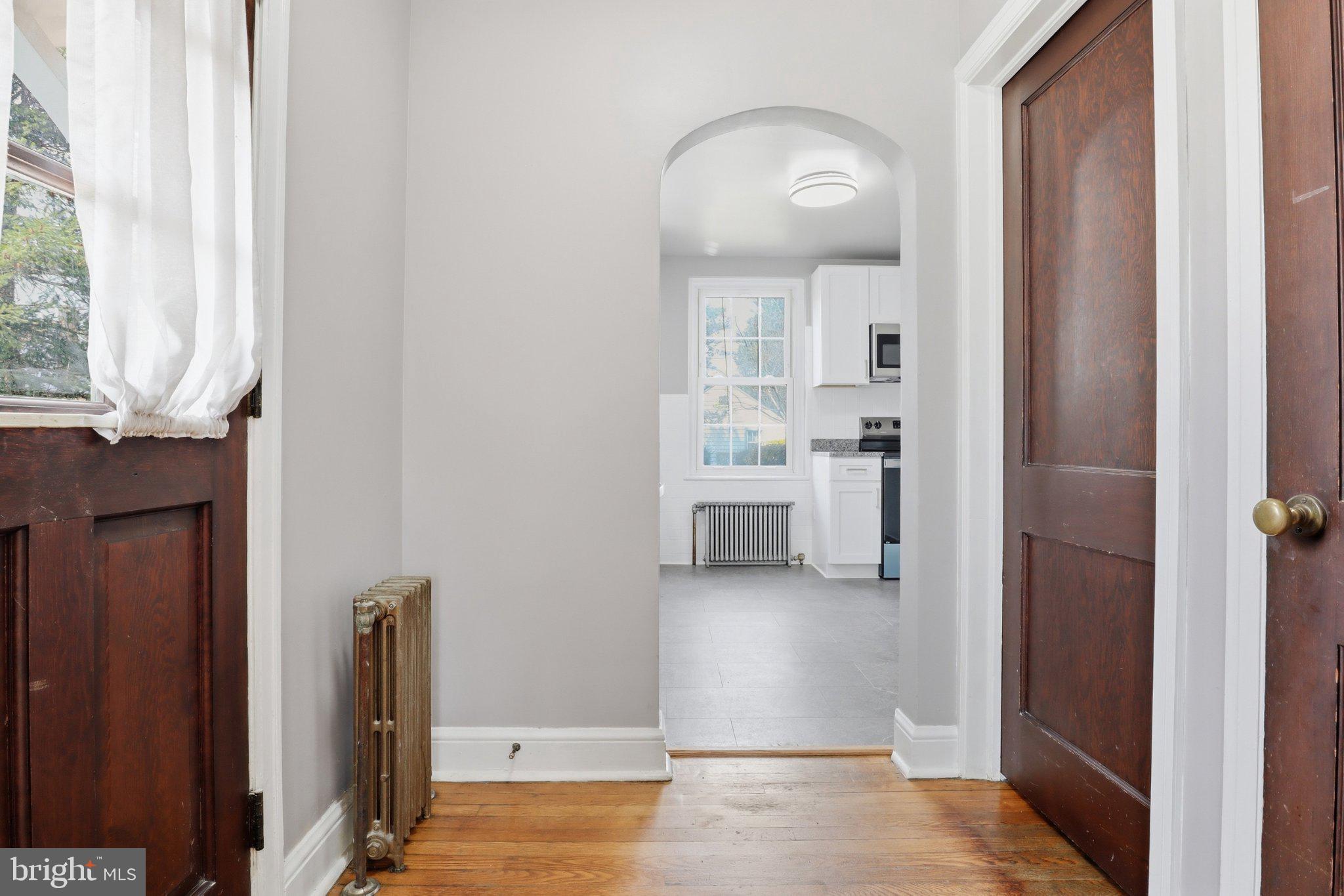 120 Maple Road Harrisburg, PA 17109 - Photo 10 of 53 Inviting entryway to modern kitchen.