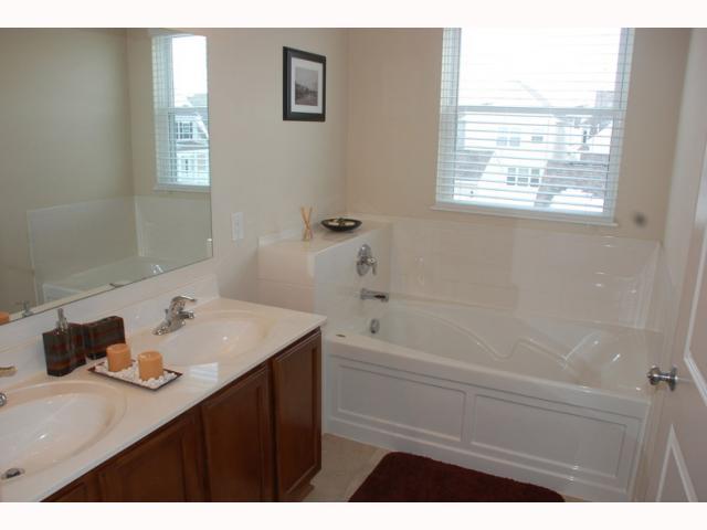 5628 Lantos Road Dublin, OH 43016 - Photo 10 of 16 Gallery Image 10