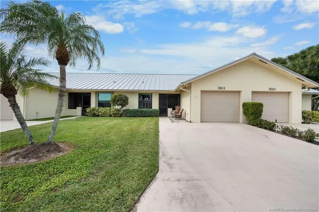 $328,000 | 7624 Southeast Sugar Sand Circle, Hobe Sound, FL 33455