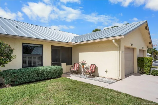 $328,000 | 7624 Southeast Sugar Sand Circle, Hobe Sound, FL 33455