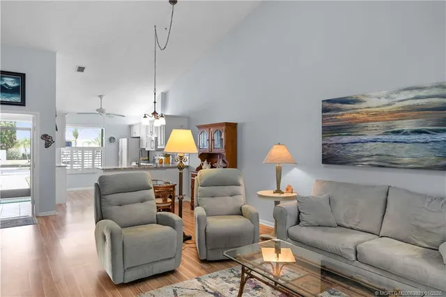 $328,000 | 7624 Southeast Sugar Sand Circle, Hobe Sound, FL 33455