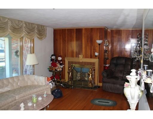 1396 Parker Street Springfield, MA 01129 - Photo 6 of 29 Gallery Image 6