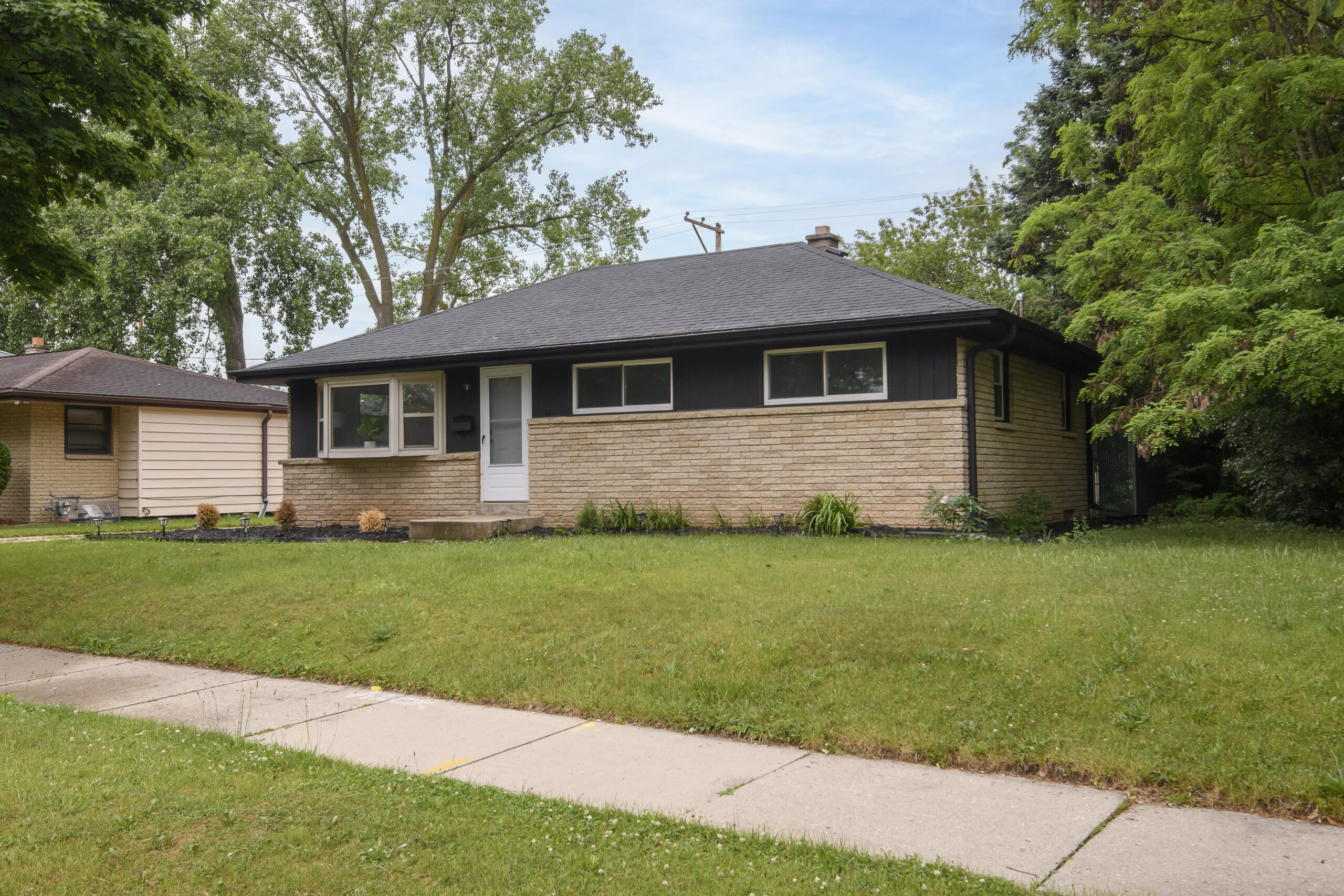 6655 North 84th Street Milwaukee, WI 53224 - Photo 33 of 44 6655 N 84th-1