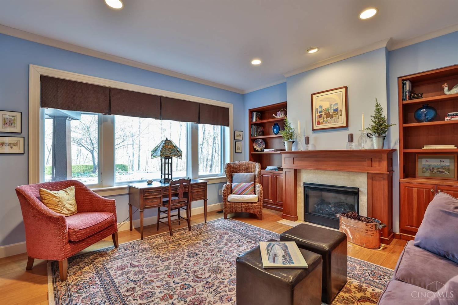 401 West Galbraith Road Wyoming, OH 45215 - Photo 6 of 55