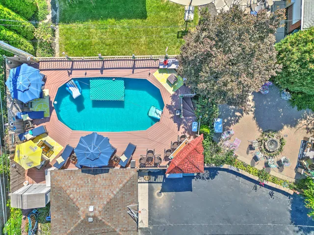 $859,000 | 10127 South Hoyne Avenue, Chicago, IL 60643