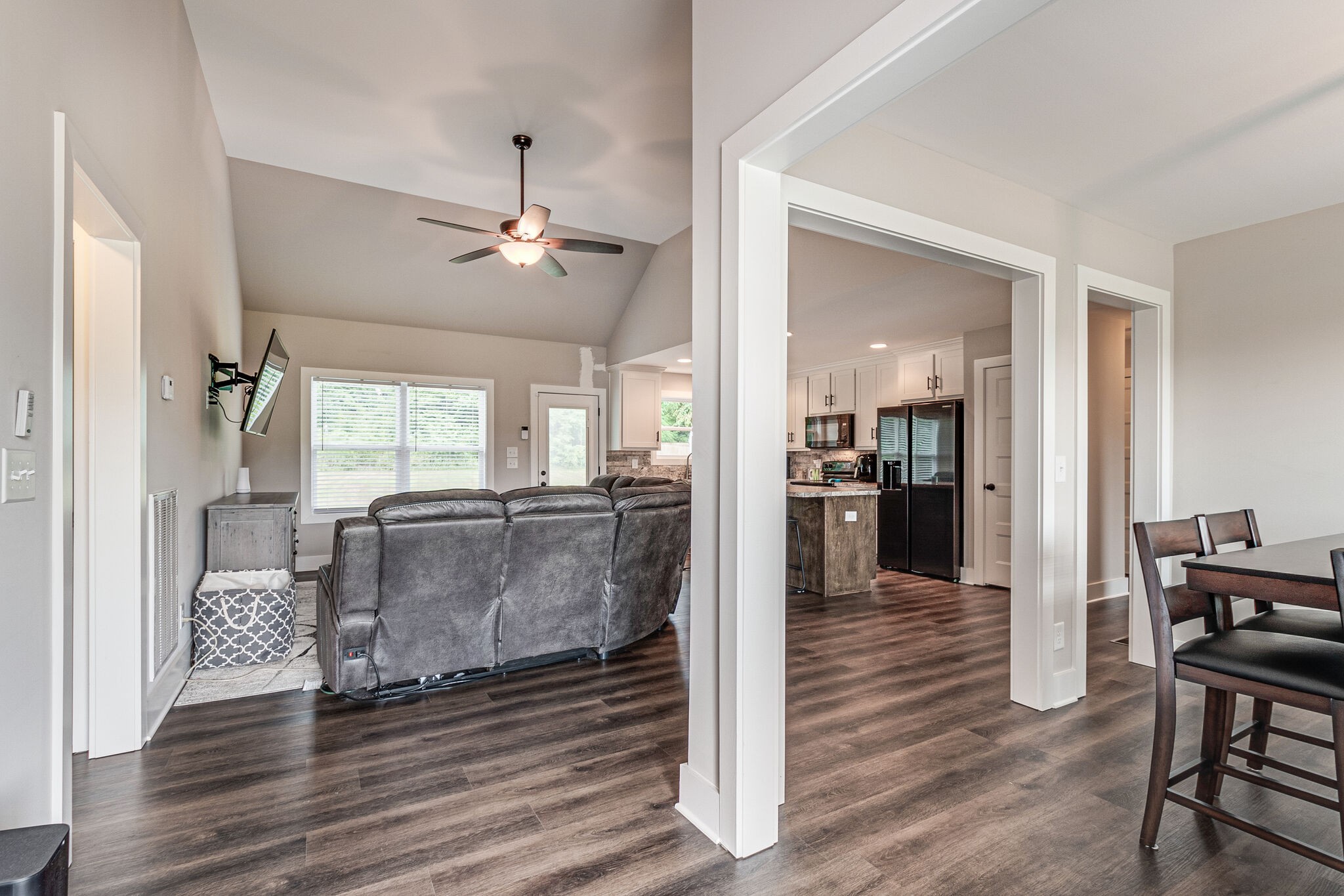 1055 Brummitt Road Castalian Springs, TN 37031 - Photo 4 of 28 Gallery Image 4