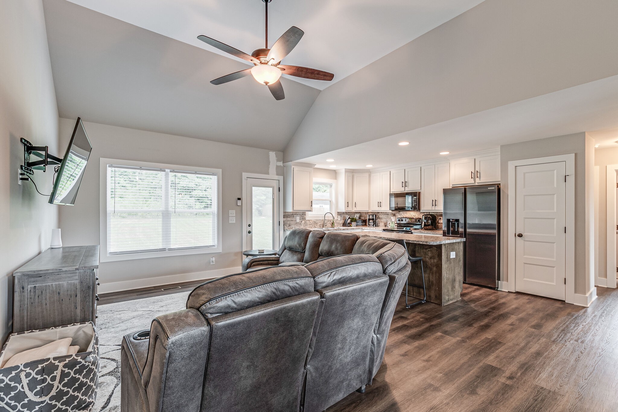 1055 Brummitt Road Castalian Springs, TN 37031 - Photo 7 of 28 Gallery Image 7
