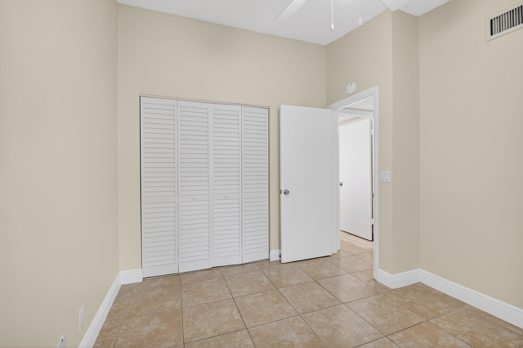 21943 Remsen Terrace, Unit 207 Boca Raton, FL 33433 - Photo 24 of 44 Bedroom