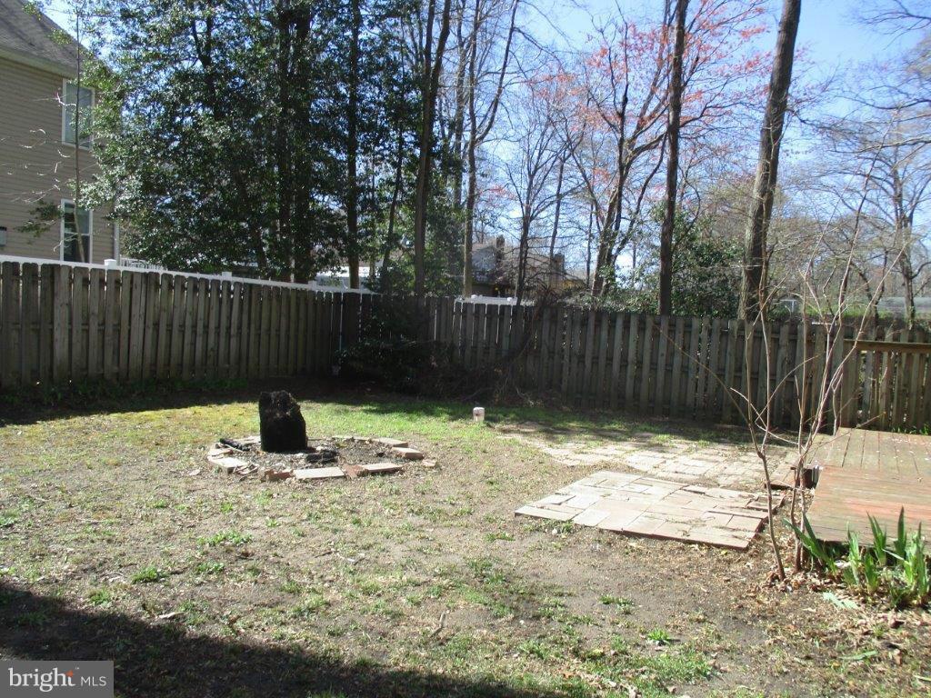 315 Queen Anne Road Pasadena, MD 21122 - Photo 12 of 13 Exterior (General)