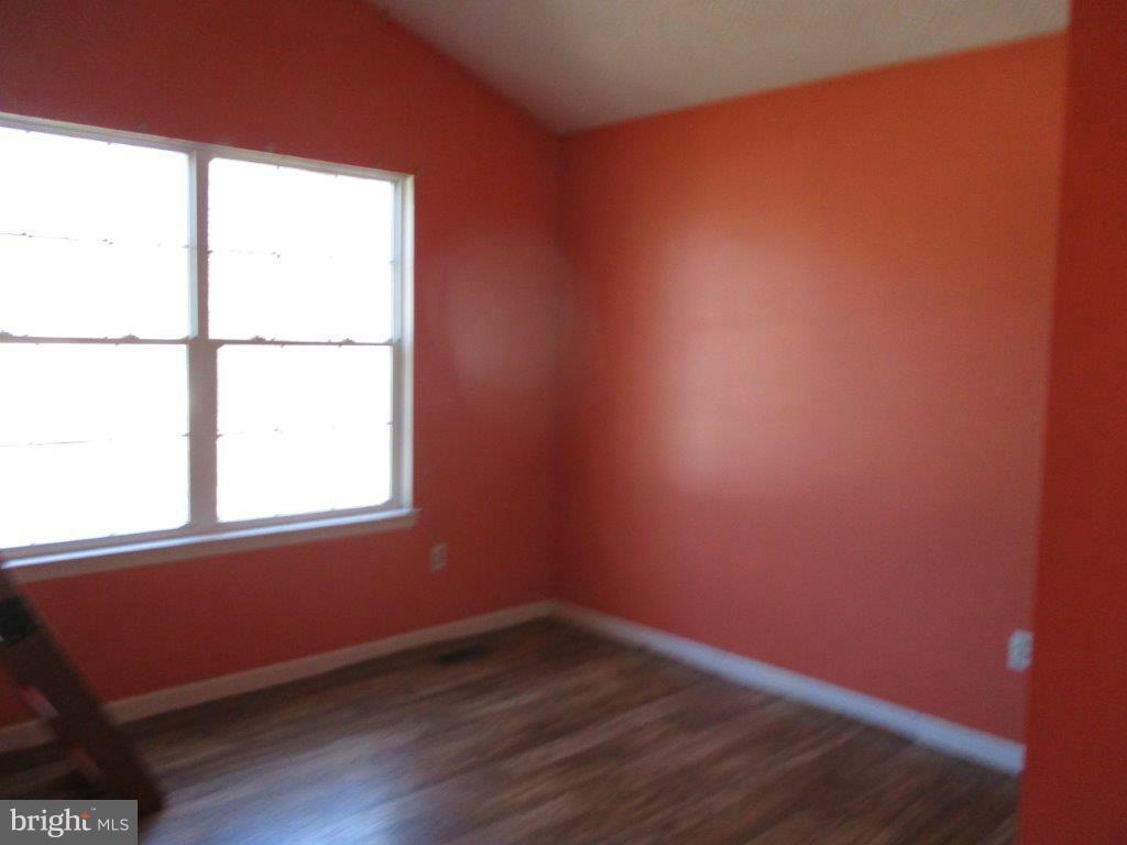 315 Queen Anne Road Pasadena, MD 21122 - Photo 5 of 13 Bedroom