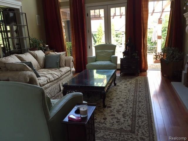 533 East Wattles Road Troy, MI 48085 - Photo 12 of 20 IMG_2141.JPG