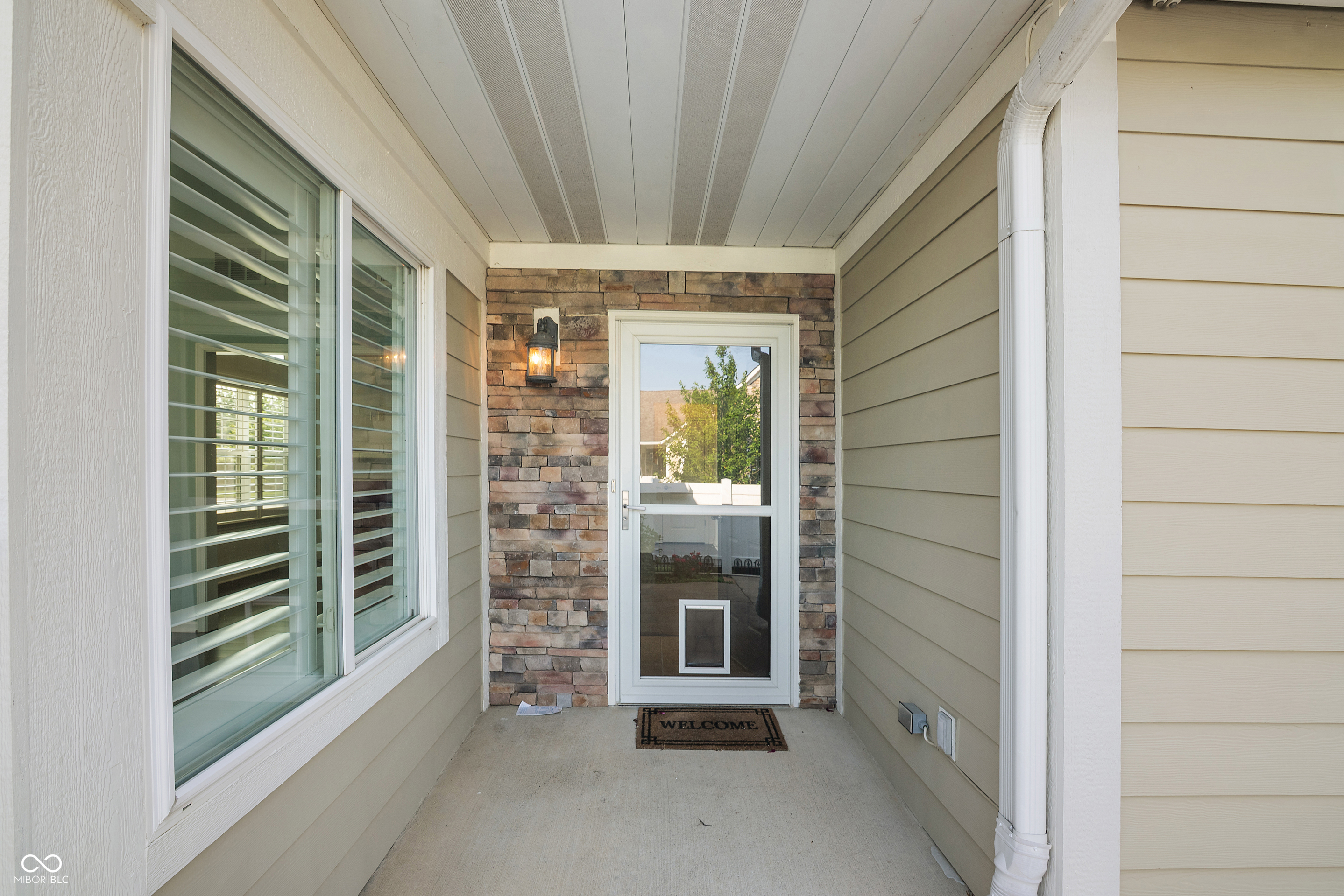 1067 Distinctive Way Greenfield, IN 46140 - Photo 7 of 25