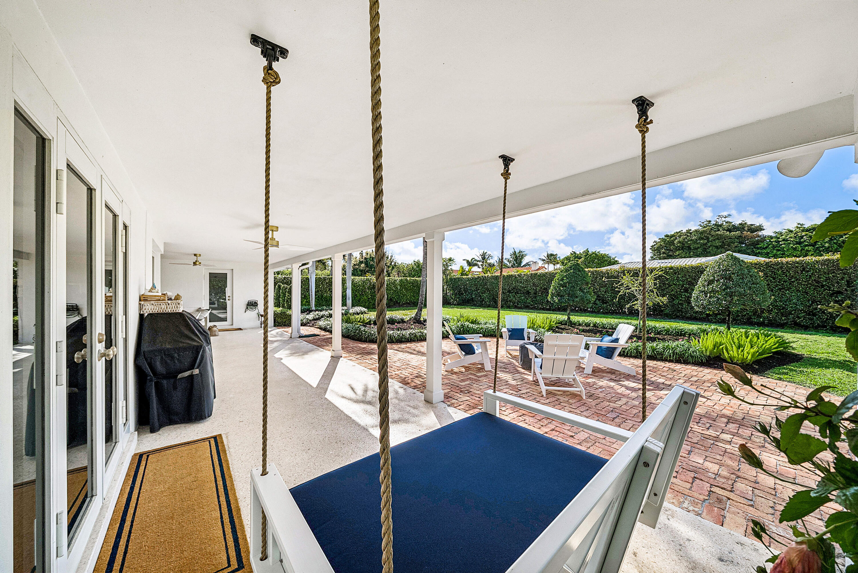 670 Elm Tree Lane Boca Raton, FL 33486 - Photo 11 of 44 a view of living room with furniture