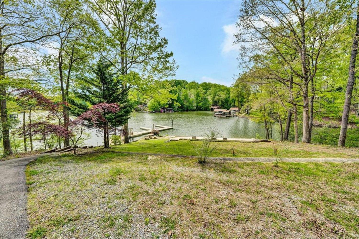 60 Old Barn Road Moneta, VA 24121 - Photo 19 of 31