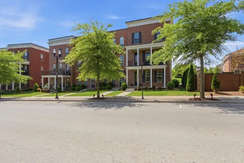 $645,000 | 2099 Tollgate Boulevard, Thompson's Station, TN 37179