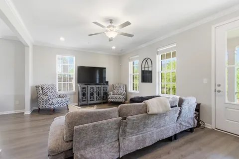 $645,000 | 2099 Tollgate Boulevard, Thompson's Station, TN 37179