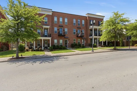 $645,000 | 2099 Tollgate Boulevard, Thompson's Station, TN 37179