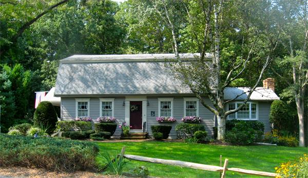 35 Trayer Road Canton, MA 02021 - Photo 1 of 20 Gallery Image 1