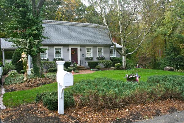 35 Trayer Road Canton, MA 02021 - Photo 2 of 20 Gallery Image 2