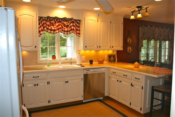 35 Trayer Road Canton, MA 02021 - Photo 6 of 20 Gallery Image 6