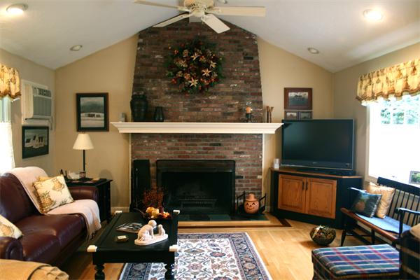 35 Trayer Road Canton, MA 02021 - Photo 7 of 20 Gallery Image 7