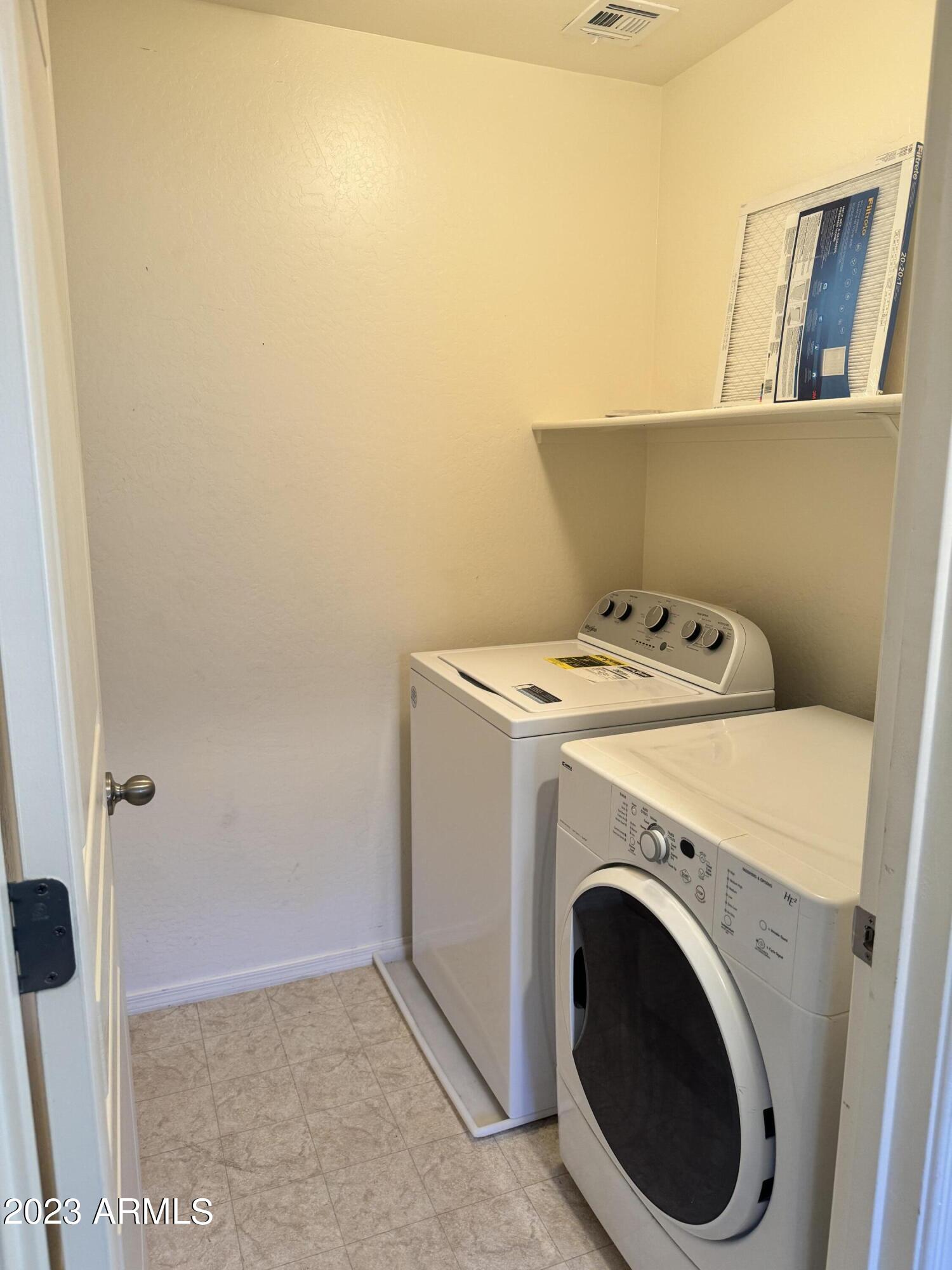 451 South Hawes Road, Unit 7 Mesa, AZ 85208 - Photo 16 of 22 IMG-7924