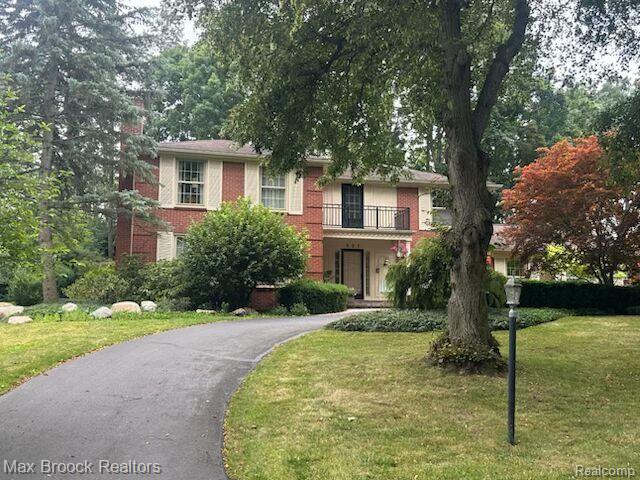 527 Overbrook Road Bloomfield Hills, MI 48302 - Photo 1 of 1 Traditional brick residence featuring a two-story design and classic architectural elements