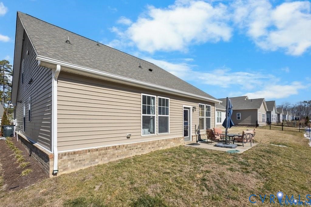 1713 Mainsail Lane Chester, VA 23836 - Photo 3 of 33