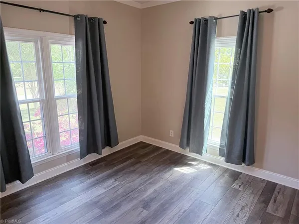 $450,000 | 7605 Keating Drive, Oak Ridge, NC 27310