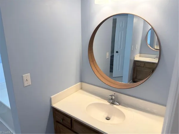 $450,000 | 7605 Keating Drive, Oak Ridge, NC 27310