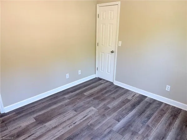 $450,000 | 7605 Keating Drive, Oak Ridge, NC 27310
