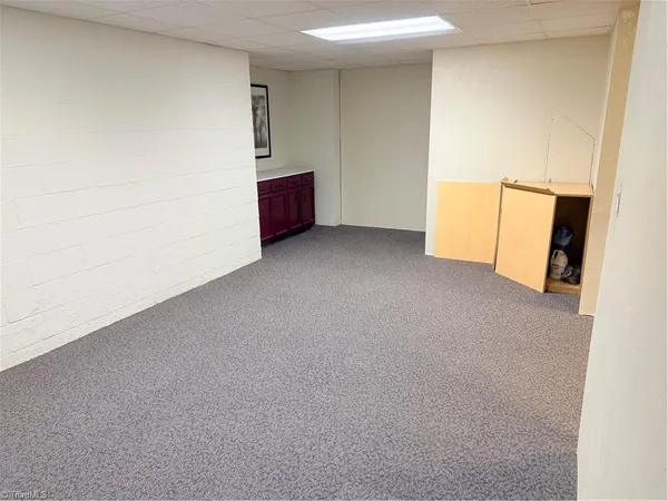 $450,000 | 7605 Keating Drive, Oak Ridge, NC 27310