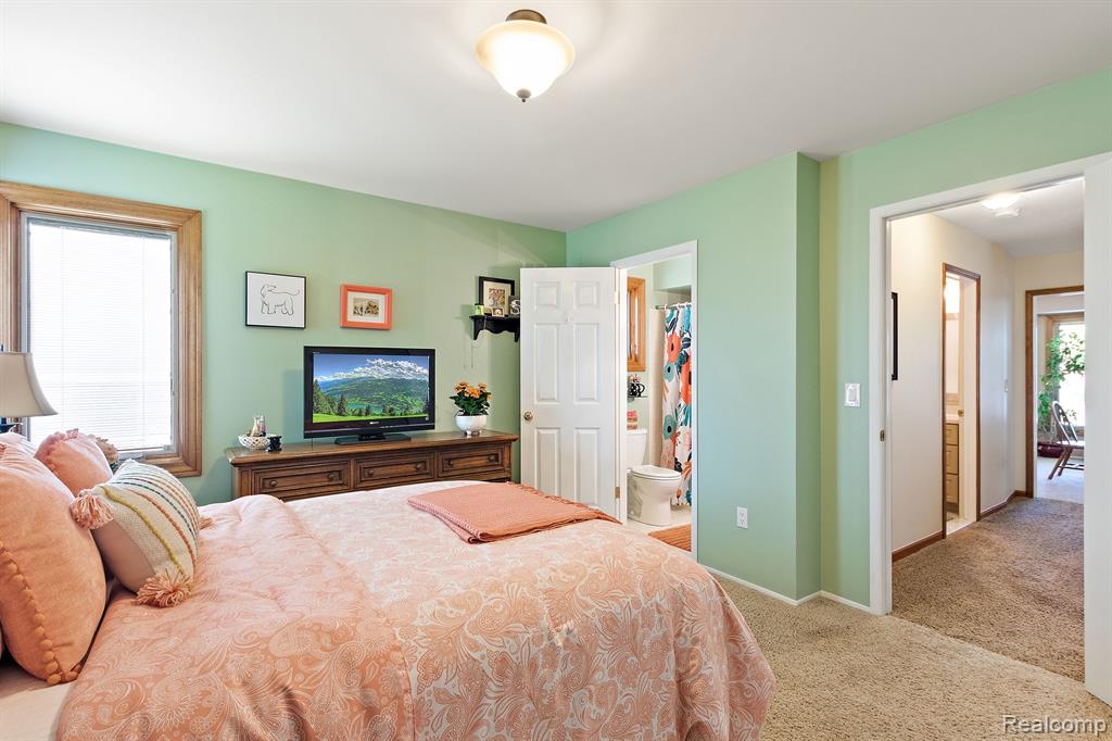 2283 Highsplint Drive Rochester Hills, MI 48307 - Photo 23 of 45