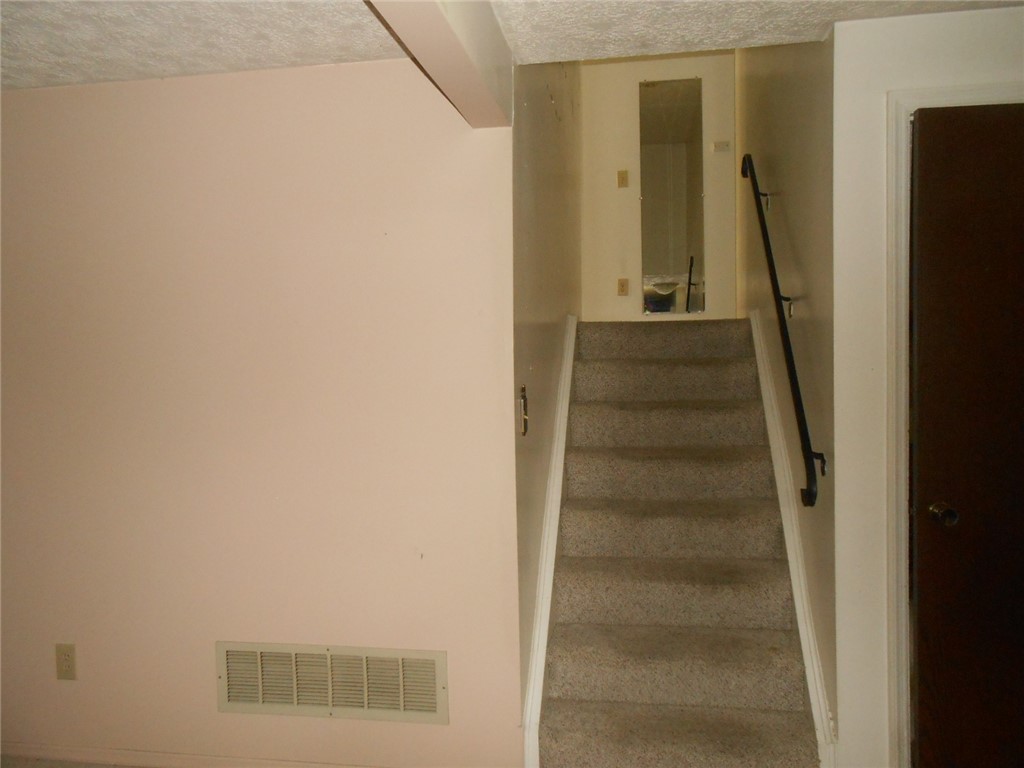 5778 Waynegate Road Huber Heights, OH 45424 - Photo 26 of 38