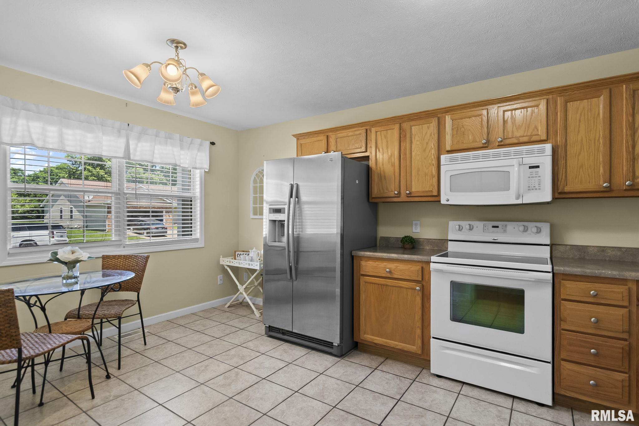2908 Ocala Lane Springfield, IL 62707 - Photo 14 of 32