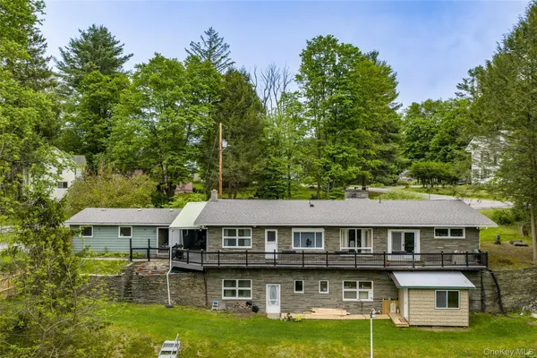 $415,000 | 413 Pennsylvania Avenue, Hancock, NY 13783
