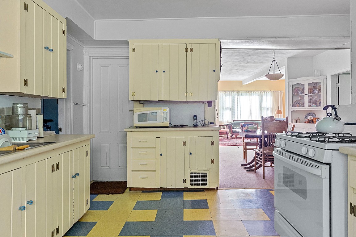 134 Powderhouse Road Vestal, NY 13850 - Photo 14 of 35 Gallery Image 14