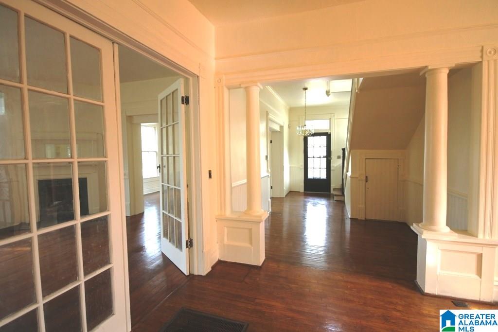 300 Spruce Avenue Anniston, AL 36201 - Photo 4 of 44