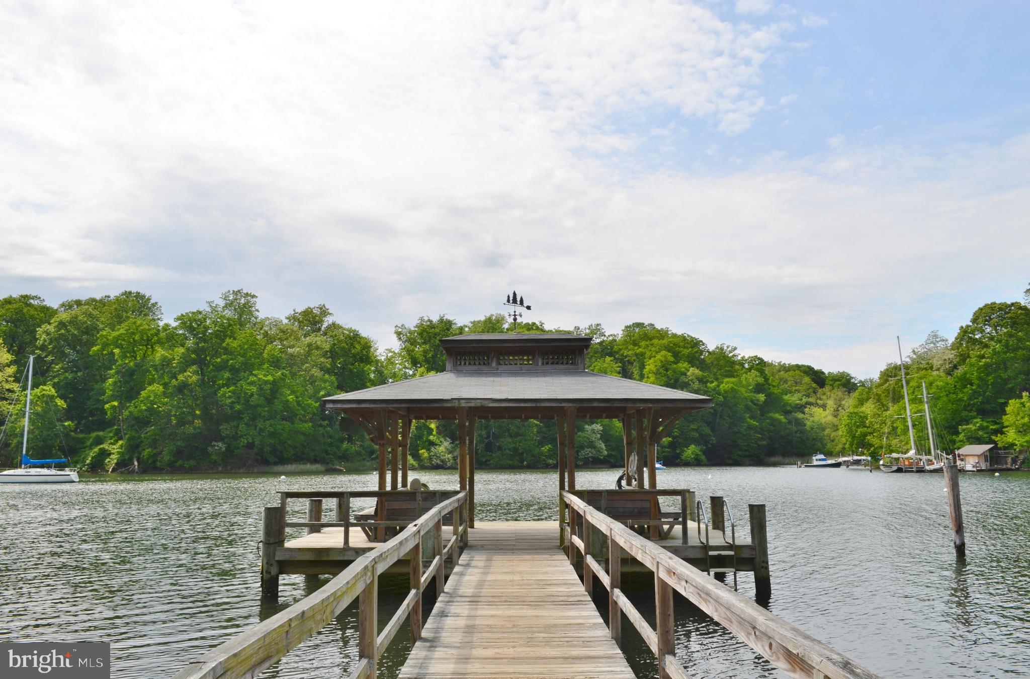 1458 Grandview Road Arnold, MD 21012 - Photo 19 of 33 Community Pier & Pavilion!