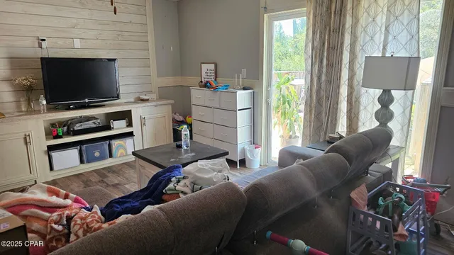 $274,000 | 9125 Merlin Drive, Youngstown, FL 32466