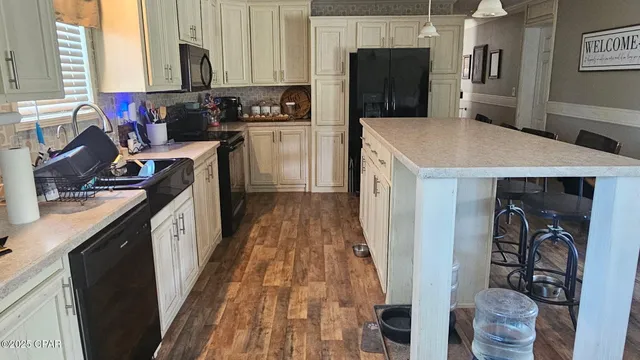 $274,000 | 9125 Merlin Drive, Youngstown, FL 32466