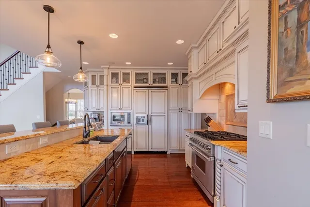 $897,500 | 19863 Jared Drive, Bloomington, IL 61705