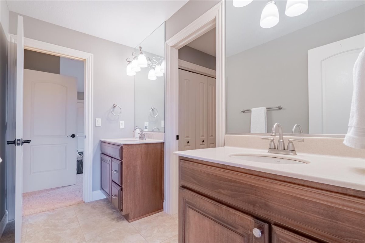 19863 Jared Drive Bloomington, IL 61705 - Photo 37 of 68