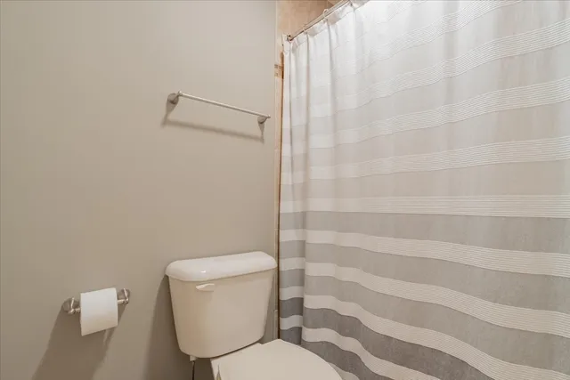 $897,500 | 19863 Jared Drive, Bloomington, IL 61705